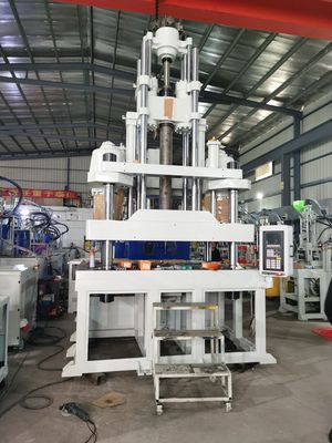 Yüksek Güvenlik Seviyesi 200 Ton Enjeksiyon Kalıplama Makinesi Süpürge Fırçası için Dikey