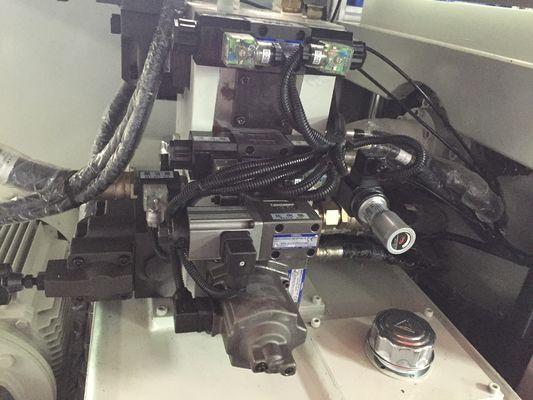 1 Ejektor JINTONG 120 Ton Enjeksiyon Kalıplama Makinesi Dikey Enjeksiyon