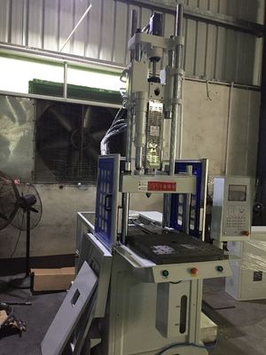 12KW Mutfak malzemeleri Nakliye Plastik Enjeksiyon Kalıplama Makinesi Dikey 55T