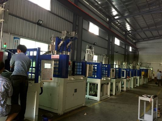 1 Ejektor Hidrolik BMC Enjeksiyon Kalıplama Makinesi Dikey JTT-550 Hassas üretim için
