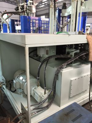 Döner Masa Dikey 160 Ton Enjeksiyon Kalıplama Makinesi JTT-1600R