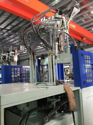 Döner Masa Dikey 160 Ton Enjeksiyon Kalıplama Makinesi JTT-1600R