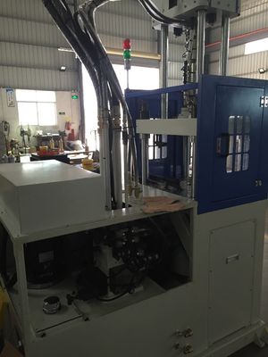 55T Yüksek Hızlı Dikey Enjeksiyon Kalıplama Makinesi 12kW 1 yıllık Garanti