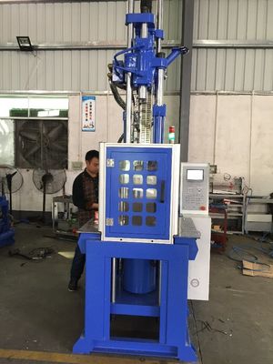 200MM Açılış Vuruşu 55T 2 Çalışma Masasıyla Hidrolik Dikey Enjeksiyon Kalıplama Makinesi