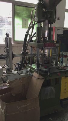 Servis sonrası yedek parçalar için yarı otomatik dikey enjeksiyon kalıplama makinesi 20T