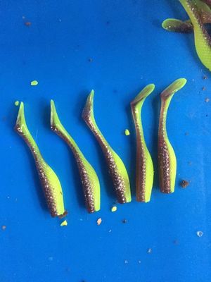 45T Dikey Balık Yemleri Plastik Enjeksiyon Kalıplama Makinesi